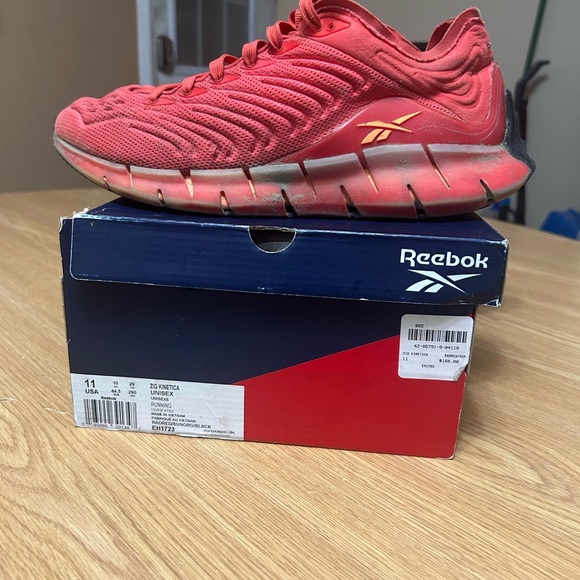 Reebok Zig kinetica - size 11 us men Red - Picture 2 of 5